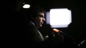 zentauroepp43343181 former catalan leader carles puigdemont addresses the media 190308171319