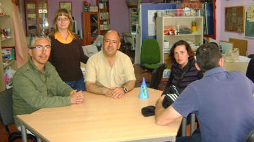 Reunión. Miembros de Afesol, en el centro social.