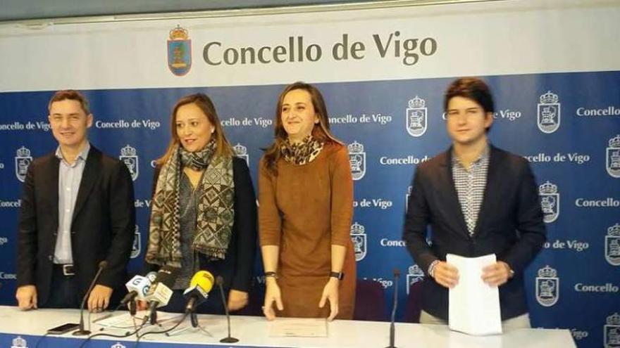 Desde la izq, Miguel Fidalgo, Elena Muñoz, Teresa Egerique y Diego Gago. // FdV