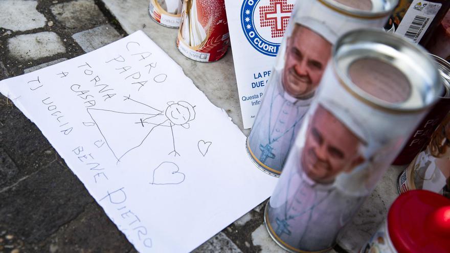 Continúa la ligera mejoría del Papa, que sigue estable dentro del cuadro clínico complejo
