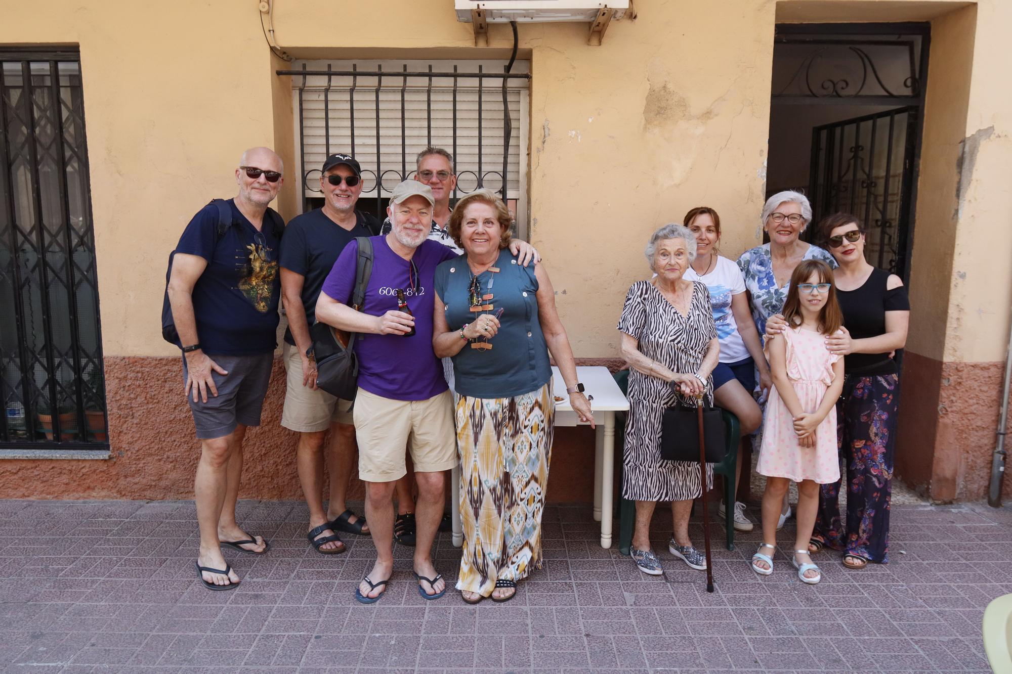 Búscate en la galería de collas de las fiestas de Sant Pere del Grau