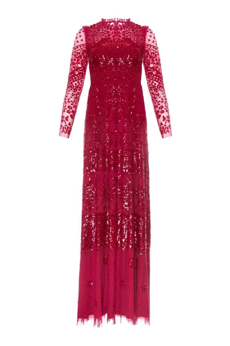 Vestido de invitada en color rojo cereza con mangas de encaje y flores incrustadas firmado por Needle&amp;Thread que ha lucido Kate Middleton