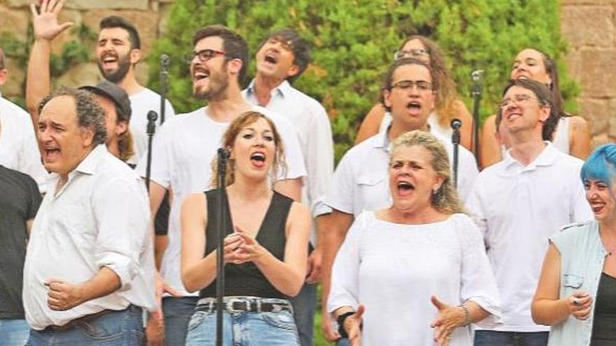 Cantants d&#039;Esclat Gospel Singers i Barcelona Messengers en l&#039;actuació del 15è Campus Gospel Rajadell, l&#039;any passat