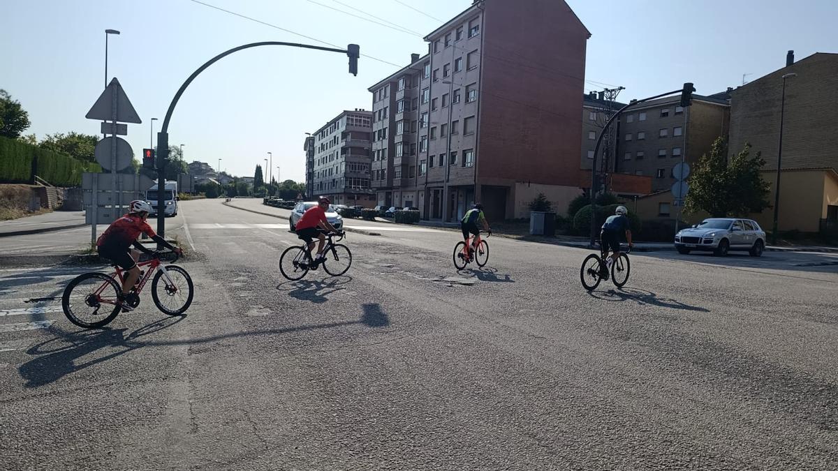 El cruce de El Berrón