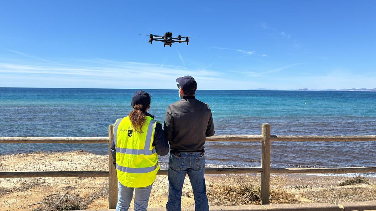 Prueba del dron de vigilancia de las costas de la Región