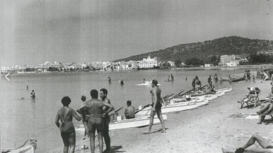 Así era Ibiza: fotos de gente, playas y calles desde los años 50