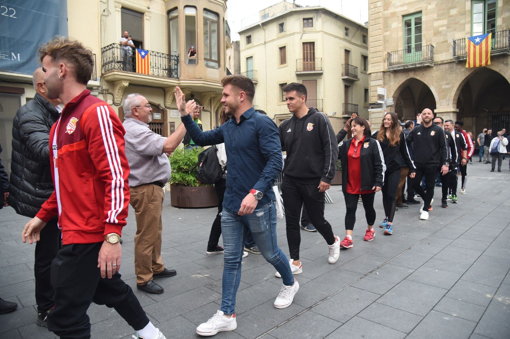 Festa a la plaça Major per celebrar l'ascens del CE Manresa