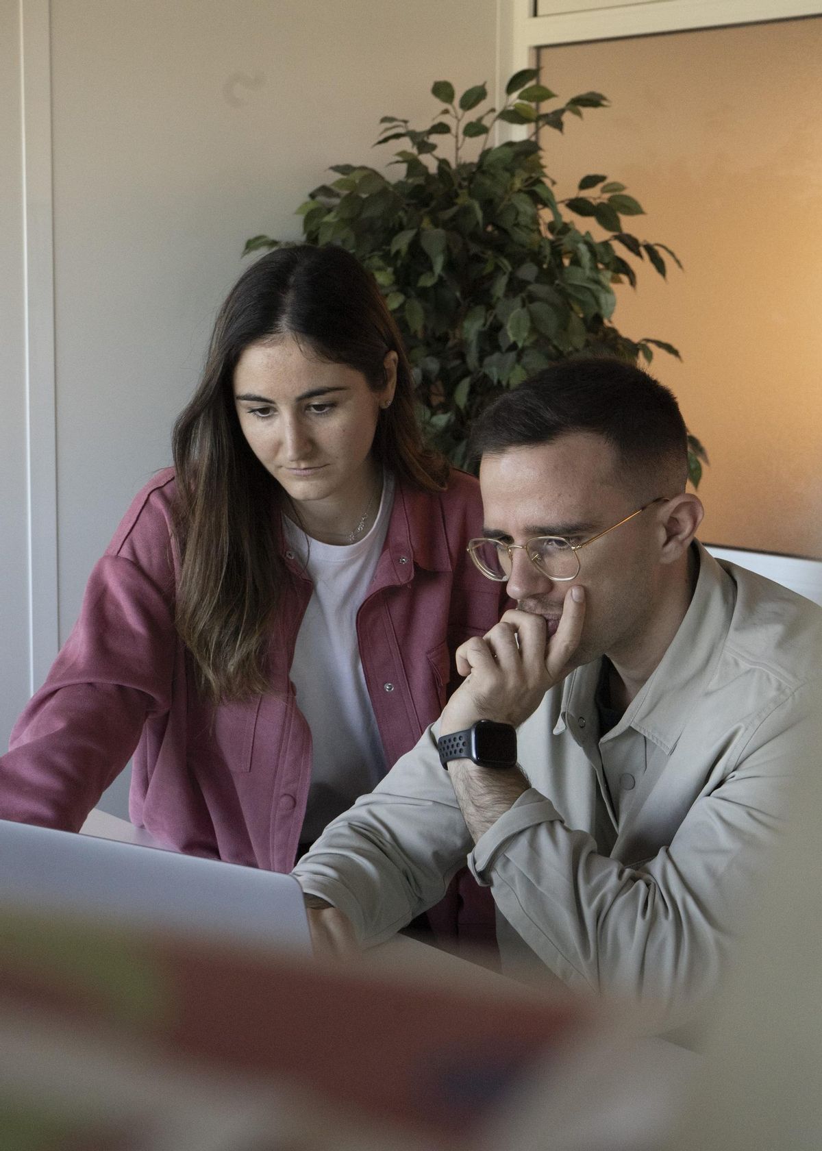 Lorena Climent y Borja Signes, creadores de Caleta Studio