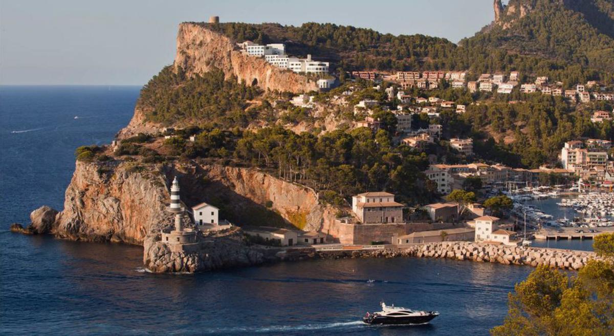El Jumeirah está ubicado en el Port de Sóller.