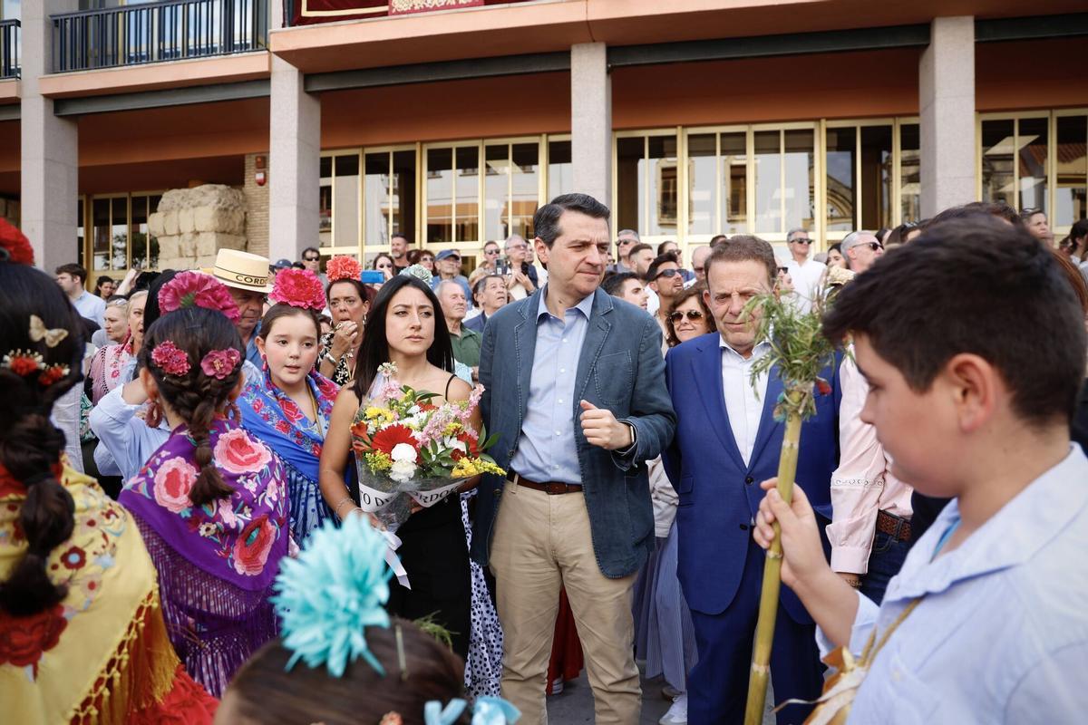La hermandad del Rocío de Córdoba parte hacia Almonte entre imágenes de fe y emoción