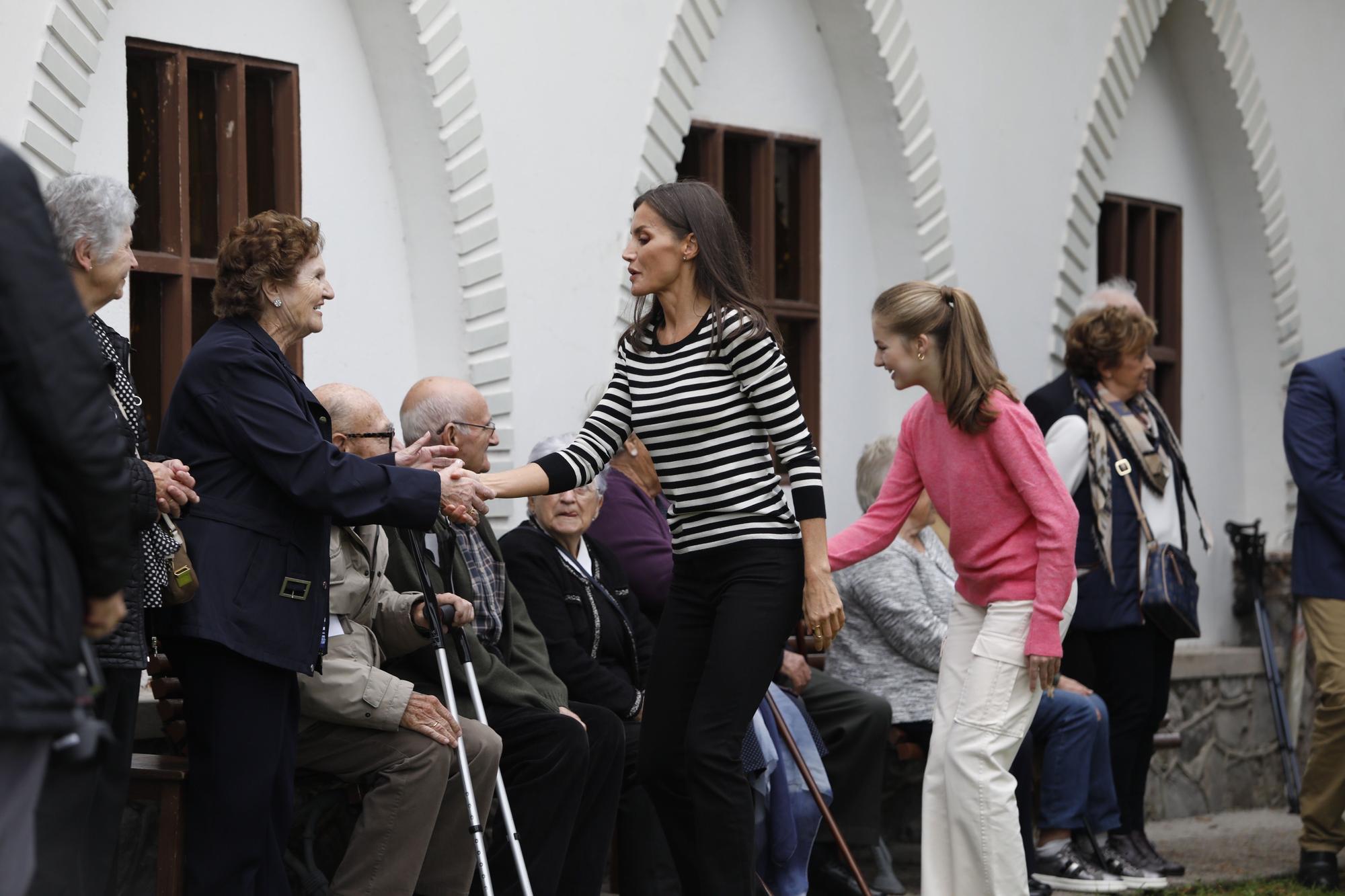 EN IMÁGENES: La Familia Real visita Cadavedo para hacer entrega del premio al Pueblo Ejemplar