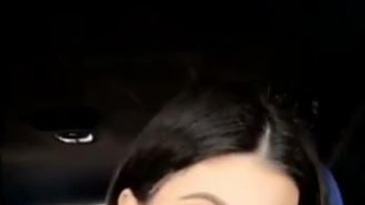 Kylie Jenner muestra su nuevo look...con un 'fail' incluido