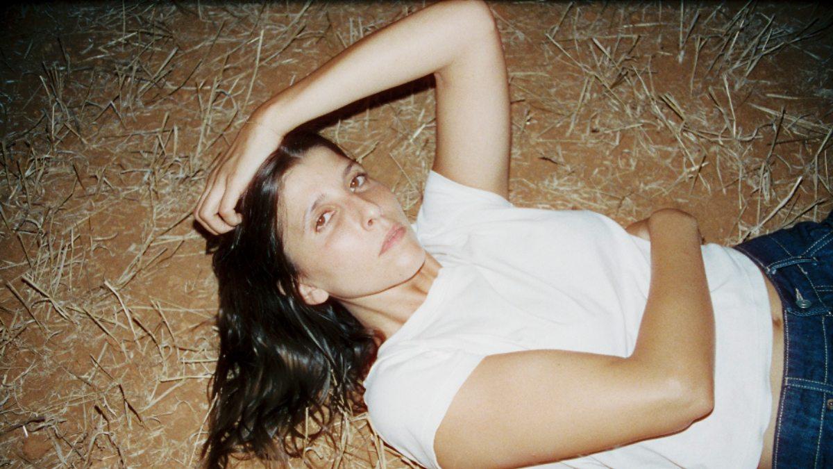 Ona Mafalda, cantante y compositora de música indie pop rock.