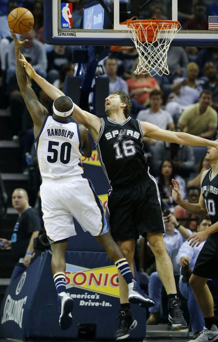 San Antonio Spurs - Memphis Grizzlies Basketball