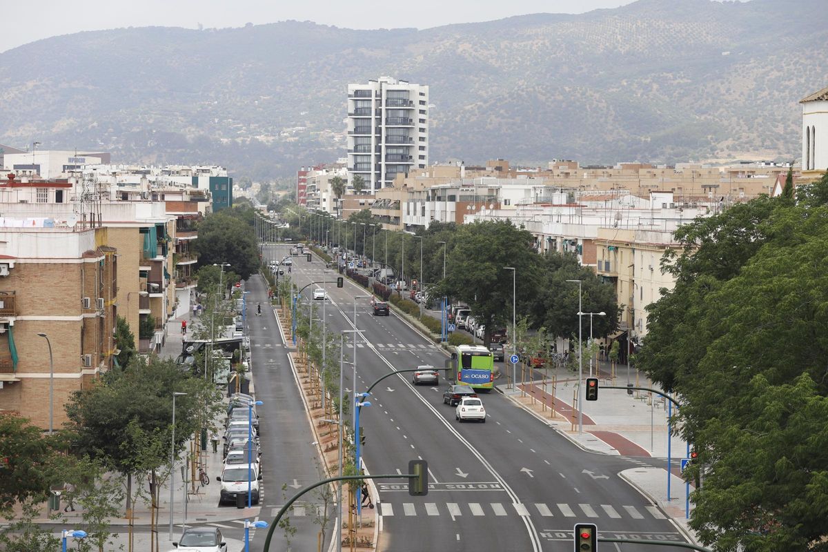 Vista aérea de la avenida de Trassierra tras su remodelación.