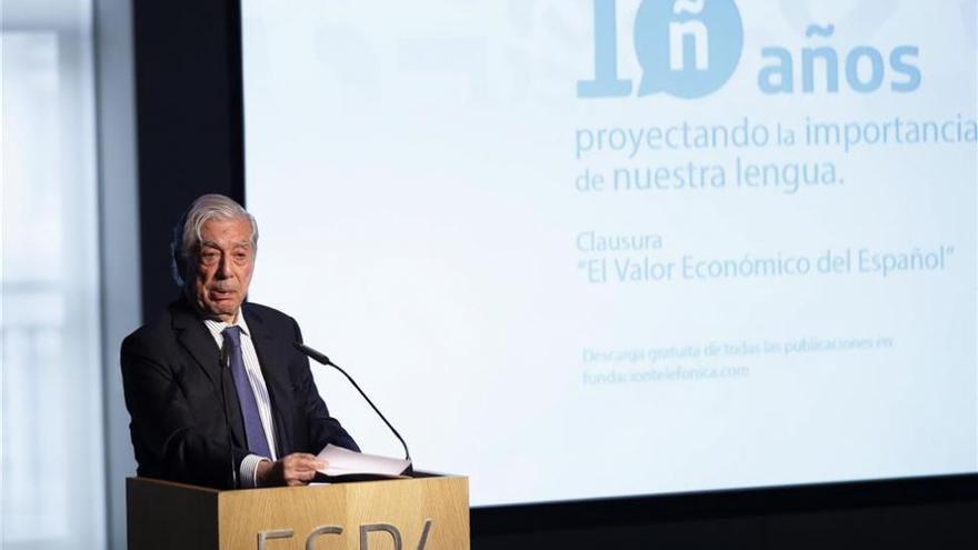 Vargas Llosa llama a los hipanohablantes a luchar contra Donald Trump