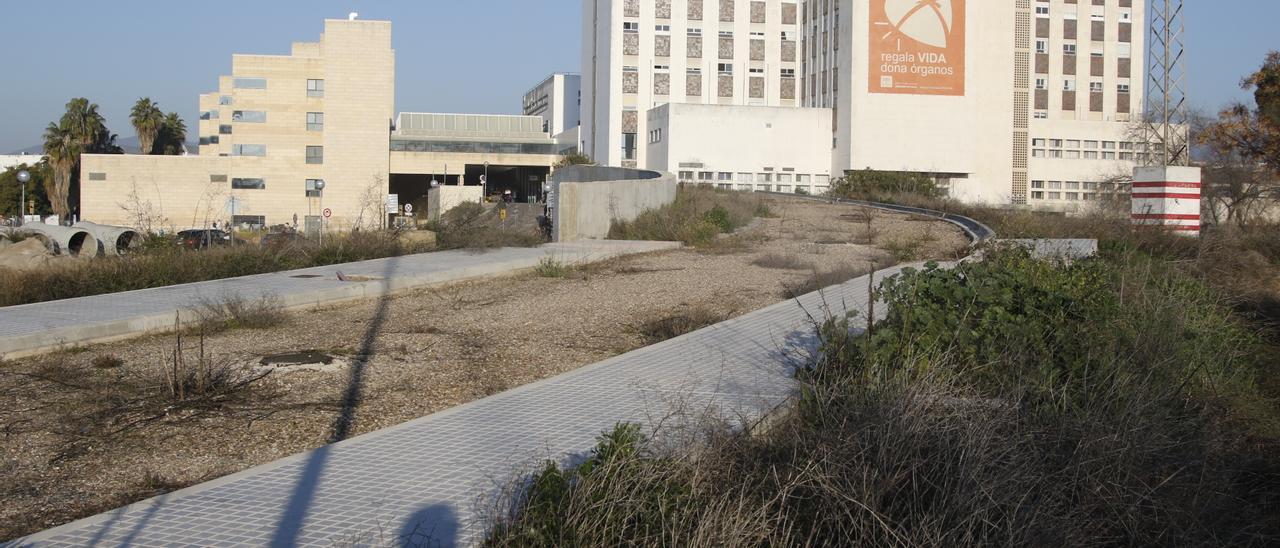 Obras paradas de las consultas externas del hospital materno infantil del Reina Sofía.