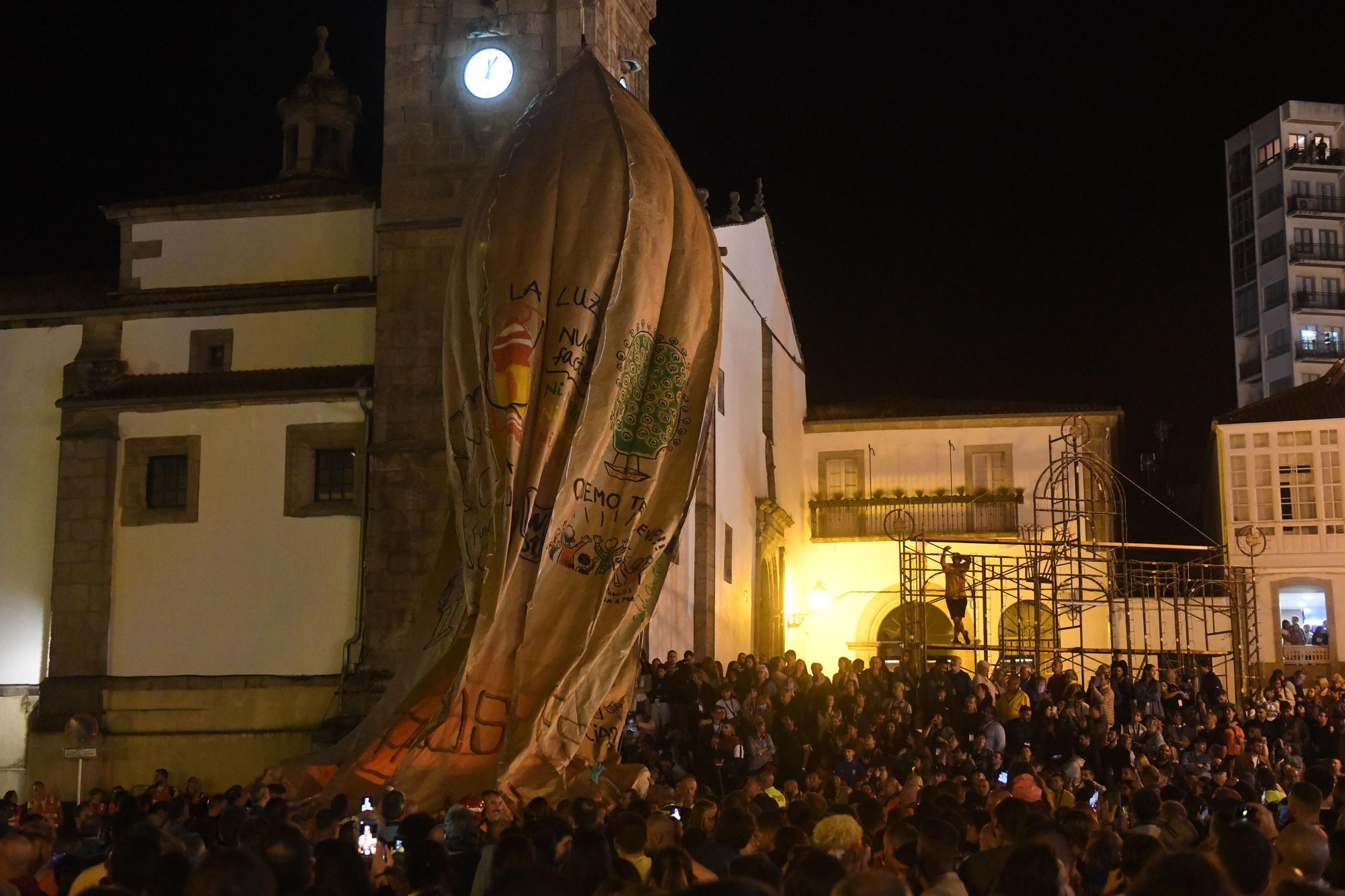 Y el globo más grande del mundó surcó el cielo gallego