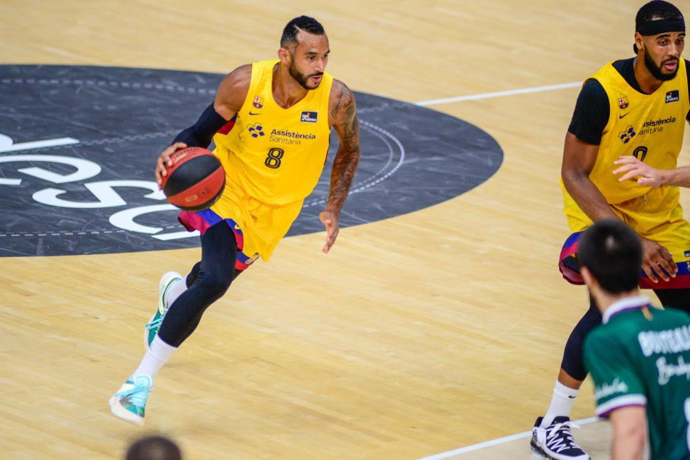 Partido entre el Unicaja y el FC Barcelona en la fase final de la Liga ACB.