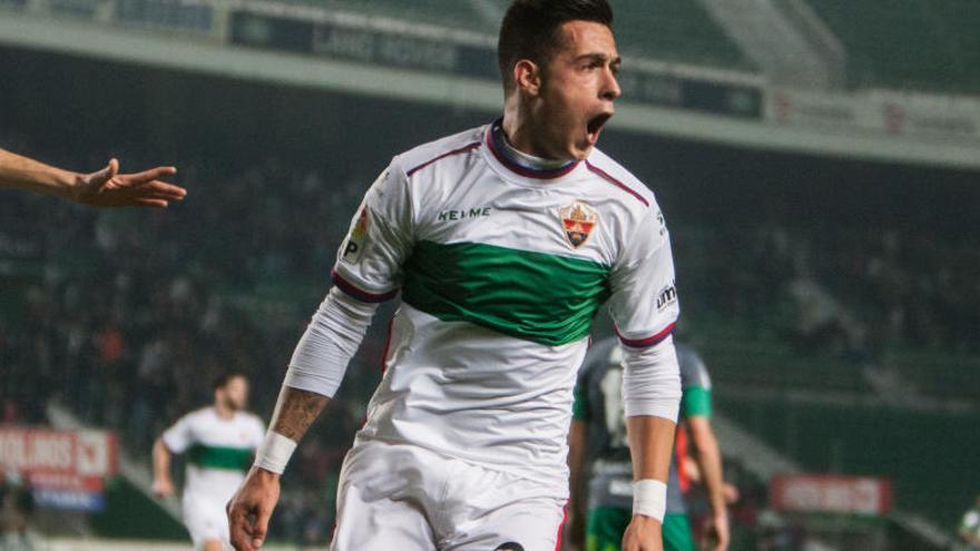 Sergio León celebra un gol