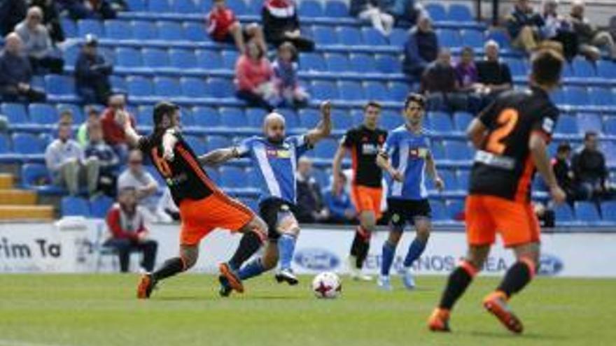 El Hércules da un repaso al Mestalla y lo baja a la tierra