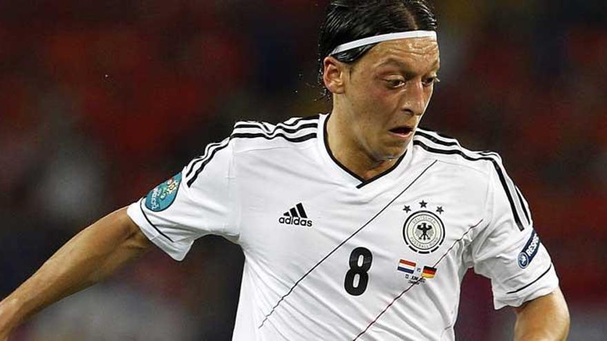 Mesut Özil.