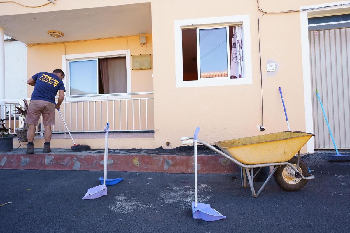 Continuen els reallotjaments a La Palma i divendres el procés podria ampliar-se