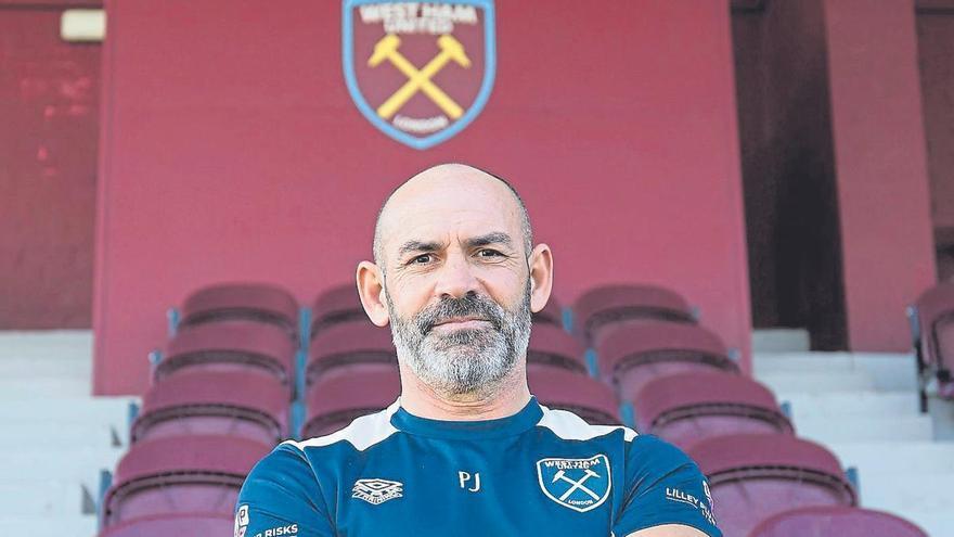 Paco Jémez, un corazón dividido en el Córdoba CF-Zaragoza: «Es como si le preguntaras a un hijo a quién quiere más»