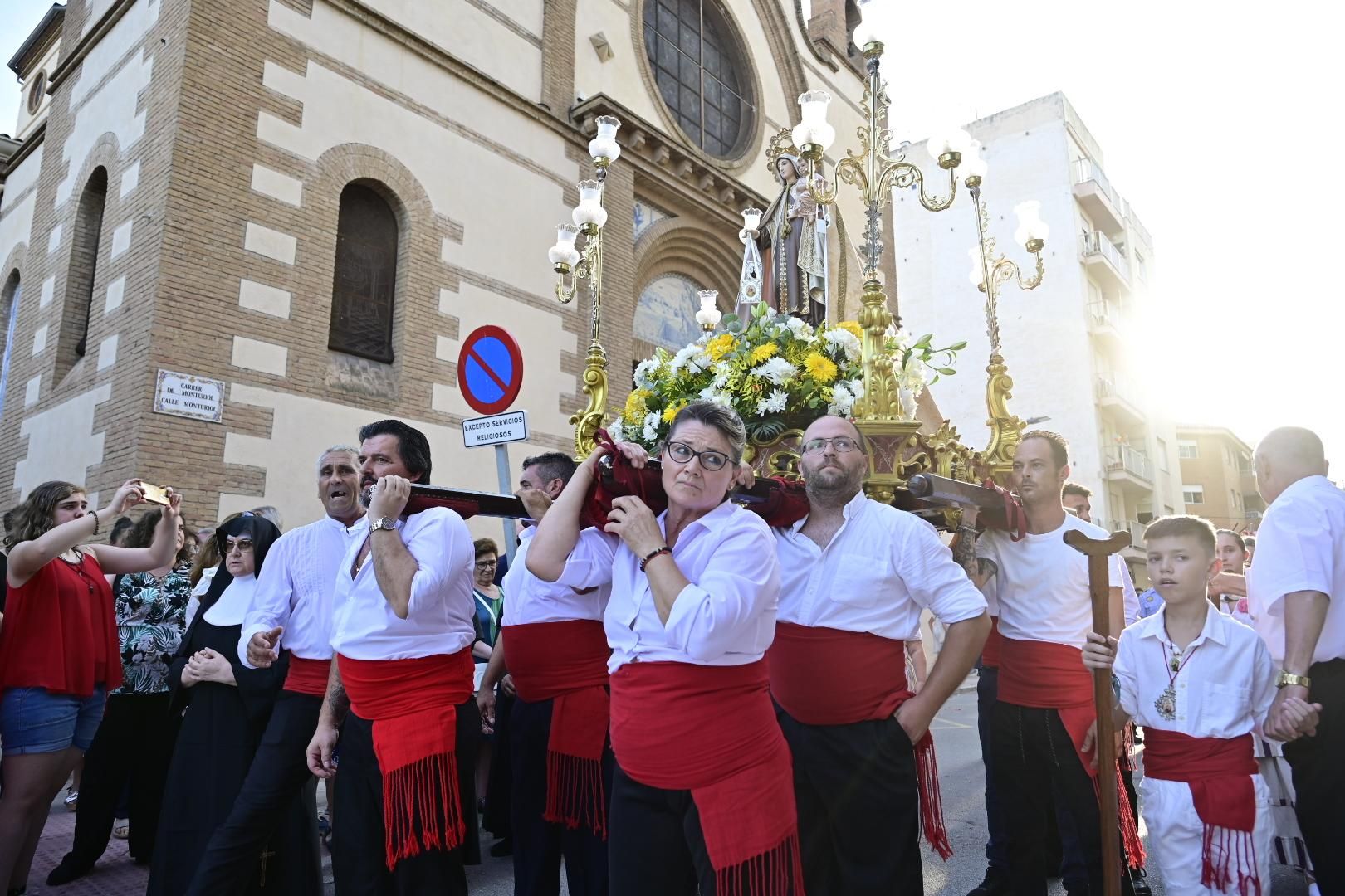 El Grau de Castelló honra a la Virgen del Carmen: misa con sorpresa y emotiva procesión
