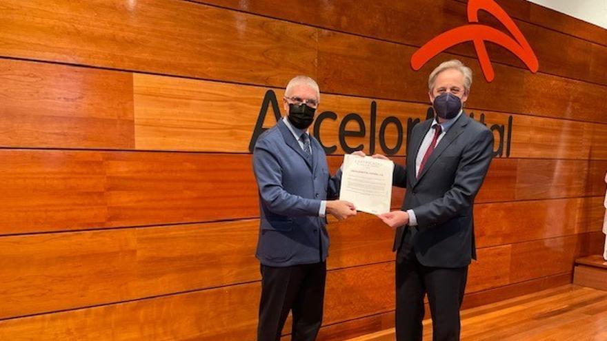 Renfe y ArcelorMittal refuerzan su alianza para llevar acero de Avilés al resto de España