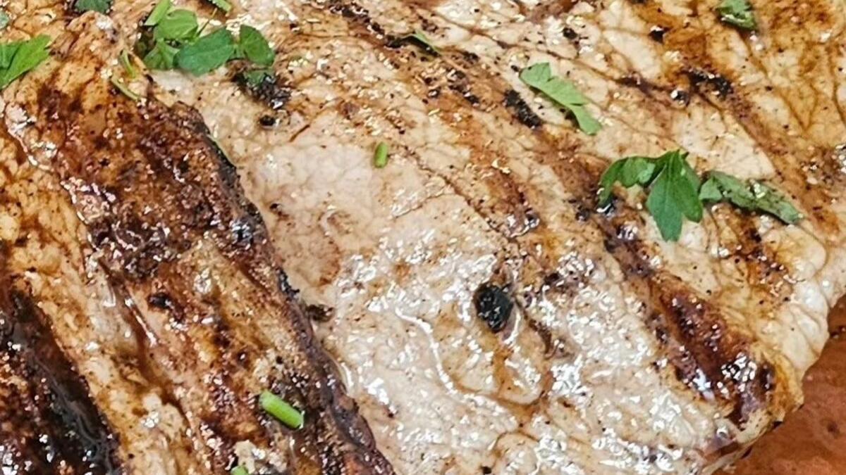 El establecimeinto ofrece cocina canaria tradicional