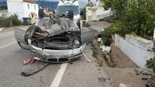 La zona sur de la provincia encadena una tarde con varios accidentes por salidas de vía y vuelcos en Lucena, Rute e Iznájar