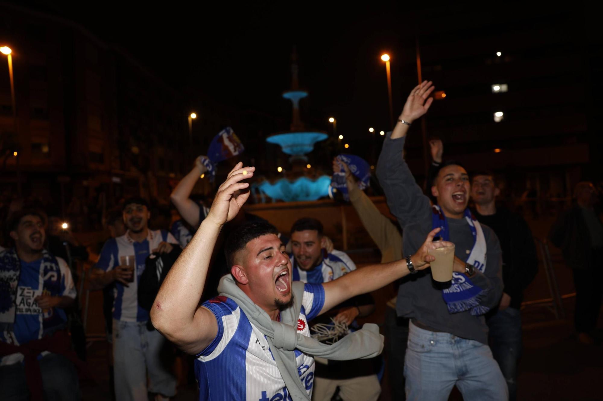EN IMÁGENES: Locura en las calles de Avilés por el ascenso