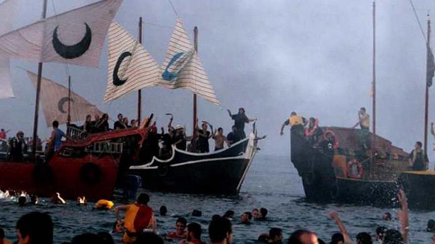 Un momento del Desembarco, el acto álgido de las Fiestas de La Vila