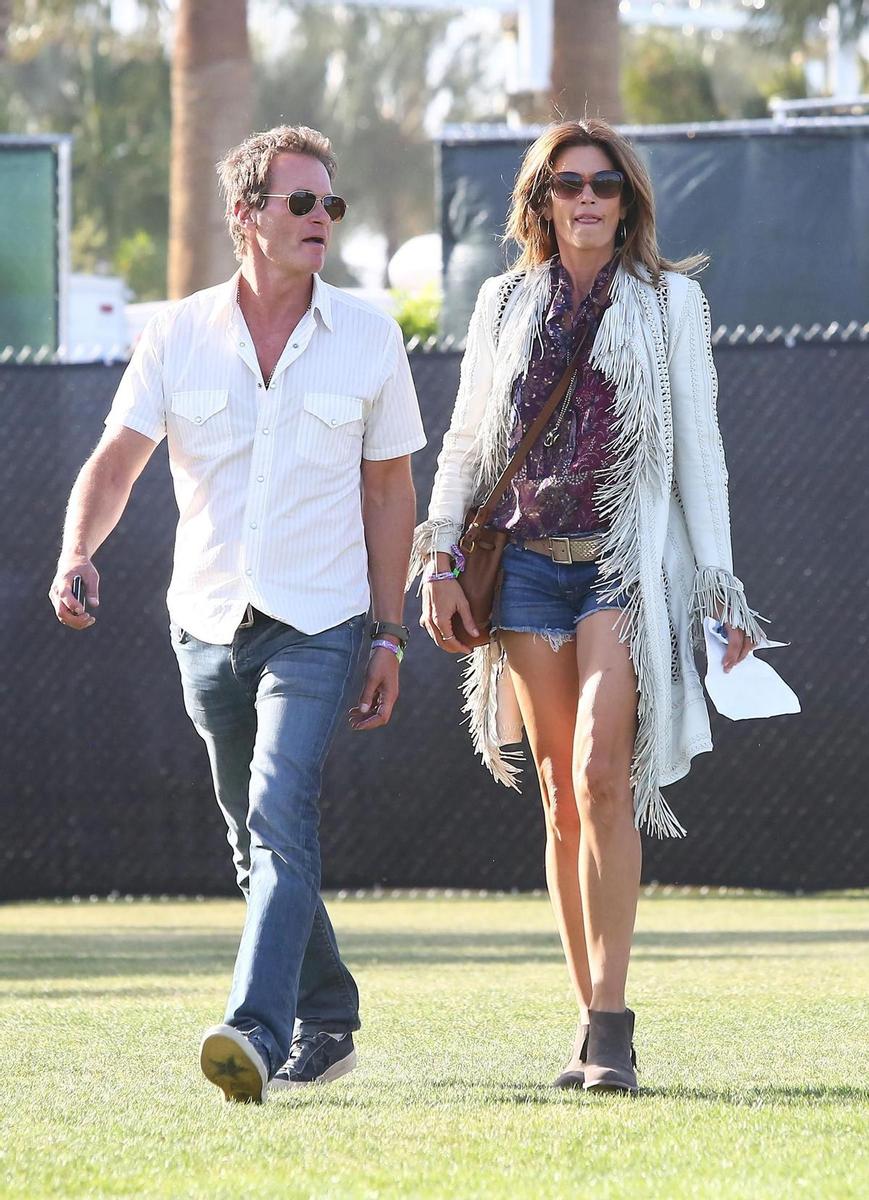 Cindy Crawford y Rande Gerber en el Festival Coachella 2016