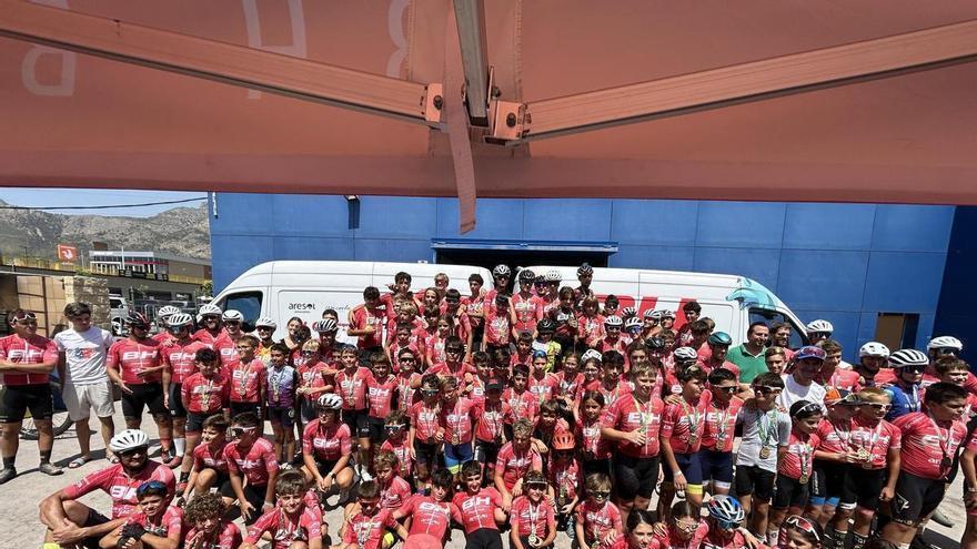 La Nucía: 110 bikers finalizan el V Campus de Mtb de Carlos Coloma