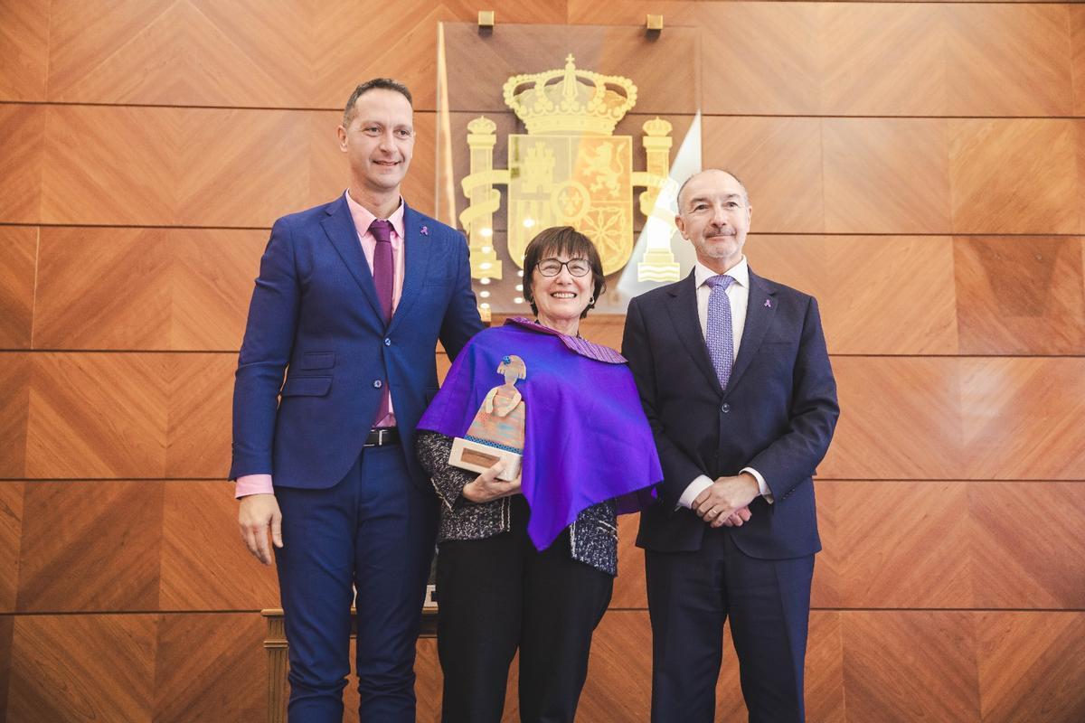 Carmen Magallón ha recibido el Premio Menina Teruel.