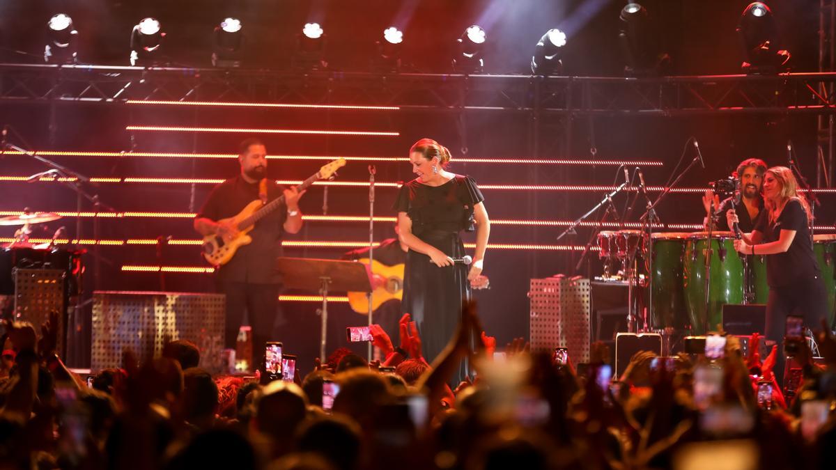 Niña Pastori durante su concierto en el Marenostrum Fuengirola