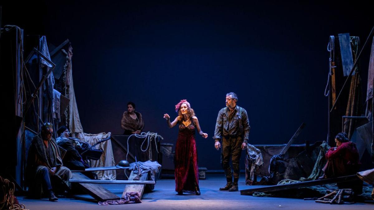 Representación de «Guerra», de Teatro do Noroeste