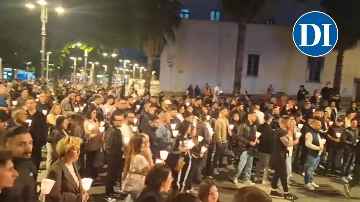 Pagani, la ciudad de Francesco, apuñalado en Ibiza, sale a la calle para pedir justicia