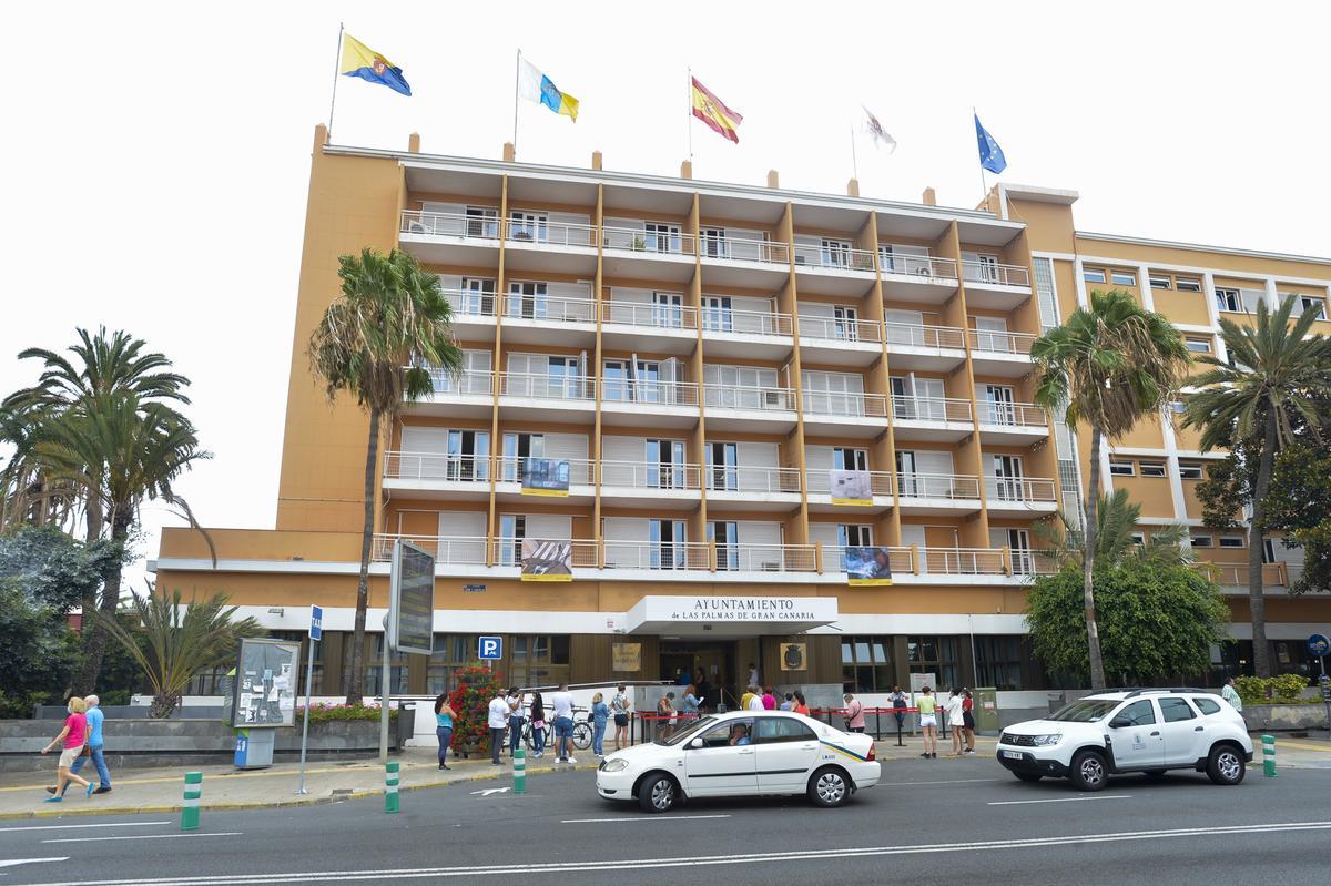 Oficinas municipales  de  León y Castillo