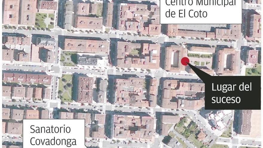 Investigan la muerte de una mujer que cayó desde la ventana de un cuarto piso en El Coto