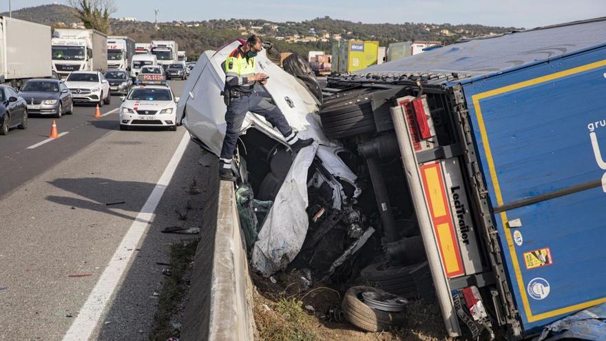 Els accidents de camions pugen un 57% a l’AP-7 des de l’alliberament dels peatges