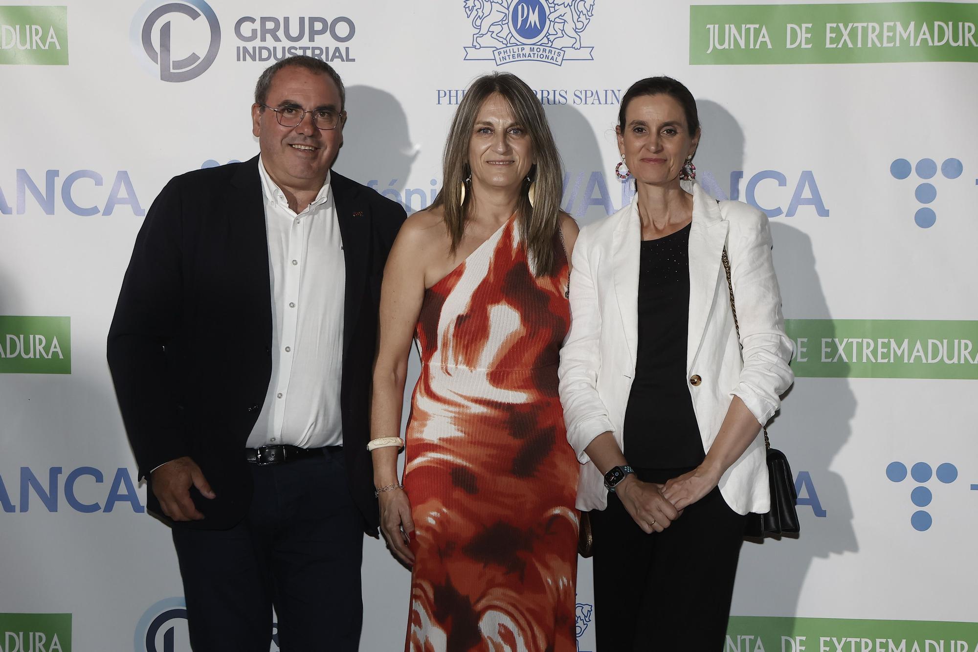 FOTOGALERÍA | Los invitados de los Premios Empresario del Año posan para El Periódico Extremadura