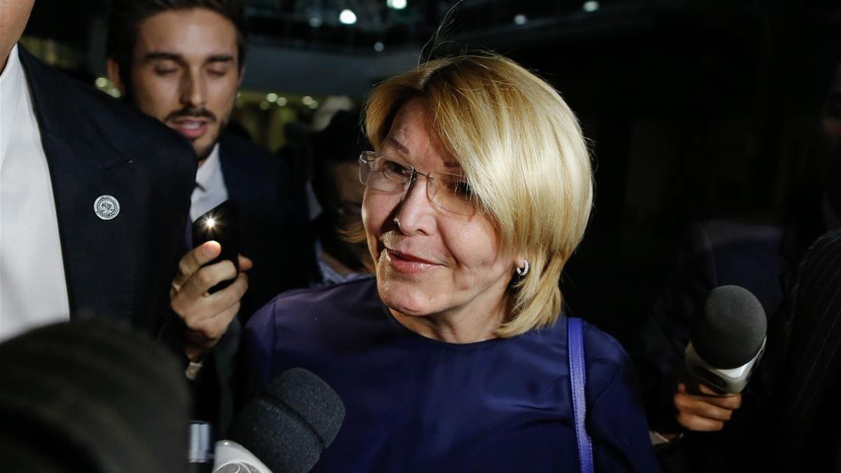 Luisa Ortega, a su llegada al aeropuerto de Brasilia, este miércoles.