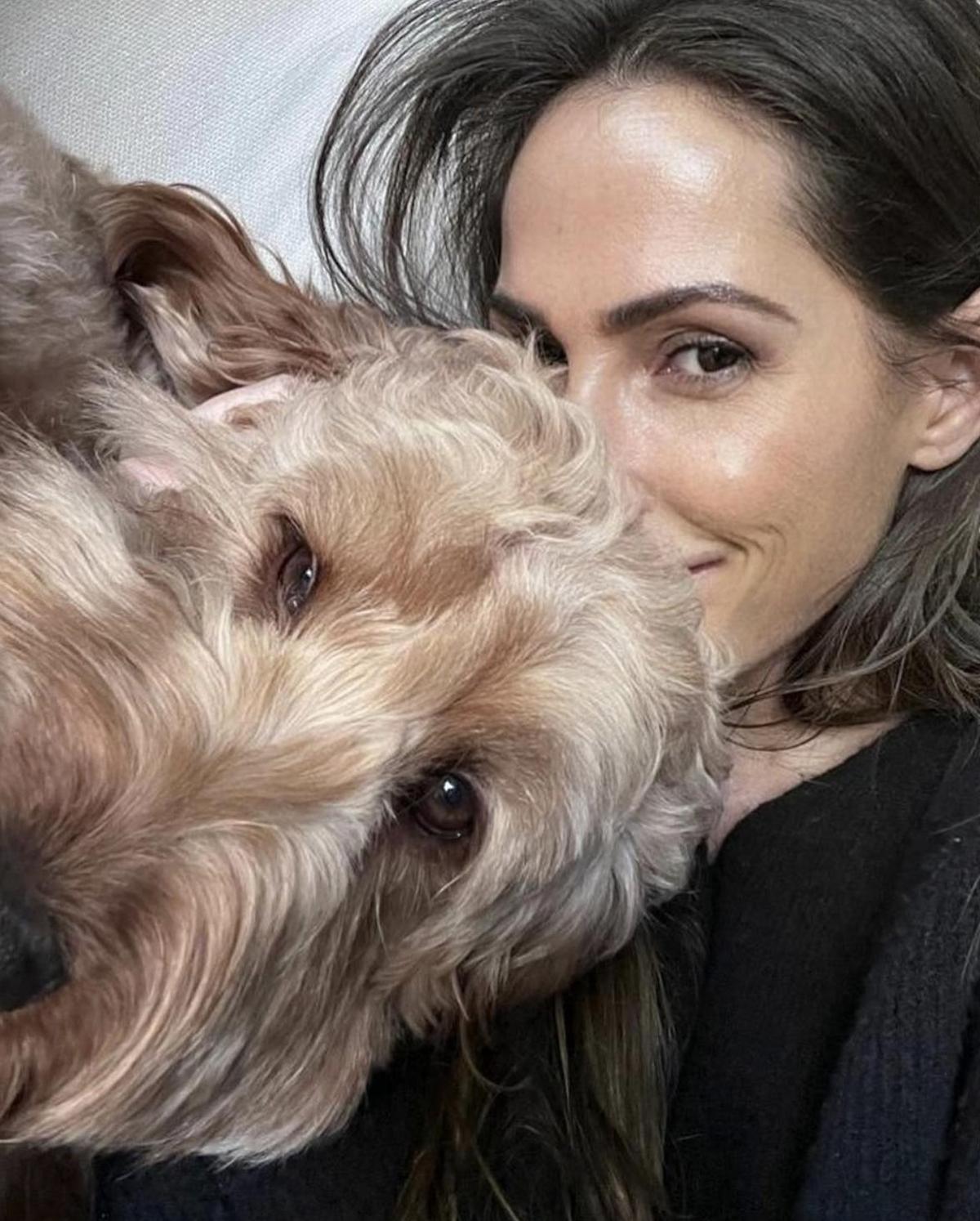 Malú presenta su nueva mascota, Curro
