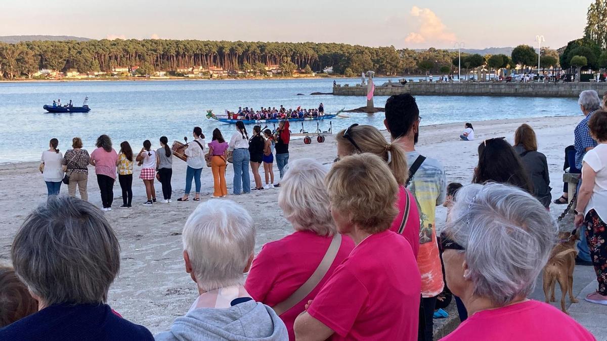 La actividad desplegada en la playa de Confín.