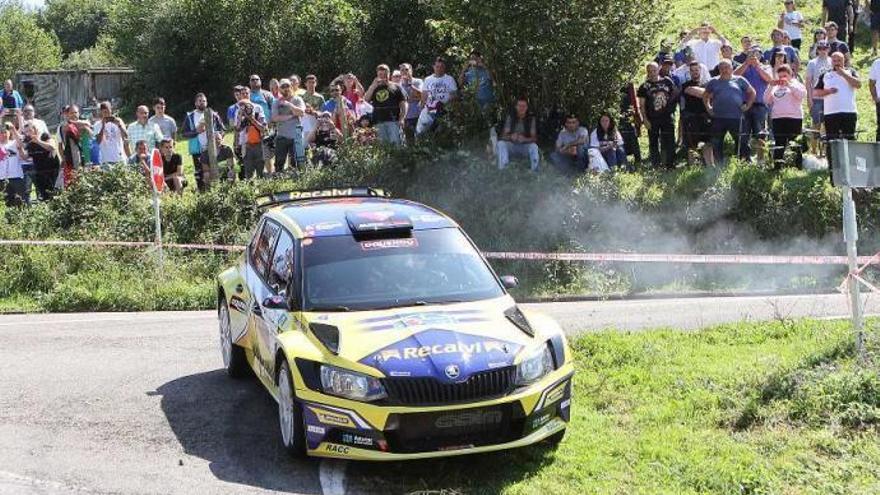 El Fabia R5 de &quot;Cohete&quot; Suárez, en el tramo de Morcín I.