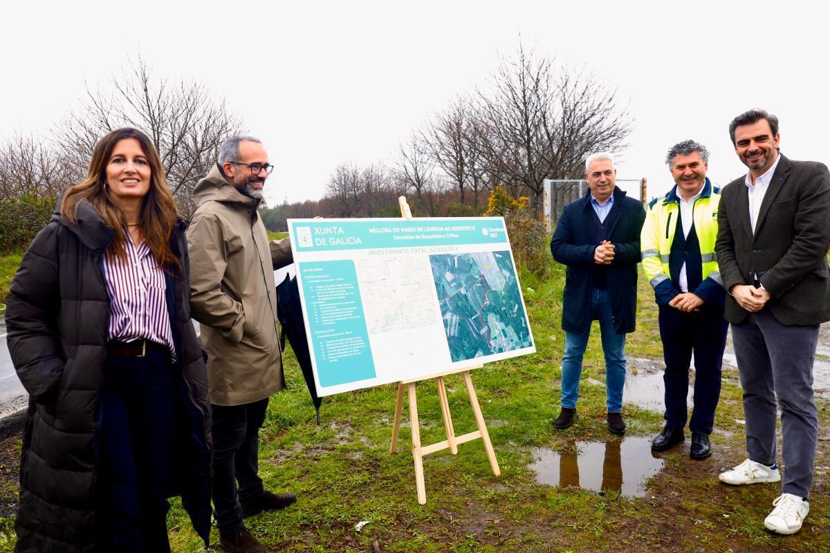 Natalia Prieto, izquierda, con el técnico Pablo Blanco, Manuel Taboada, Ovidio Rodeio y Diego Calvo en Boqueixón