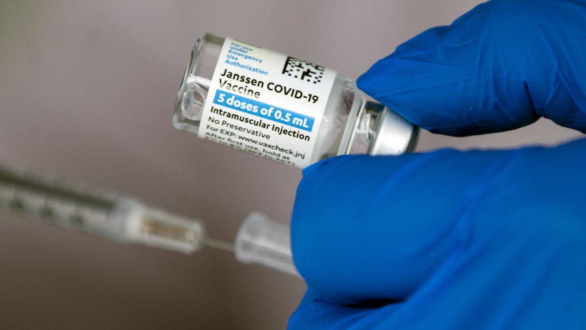 La EMA investiga posibles vínculos entre la vacuna de Janssen y cuatro casos de coágulos